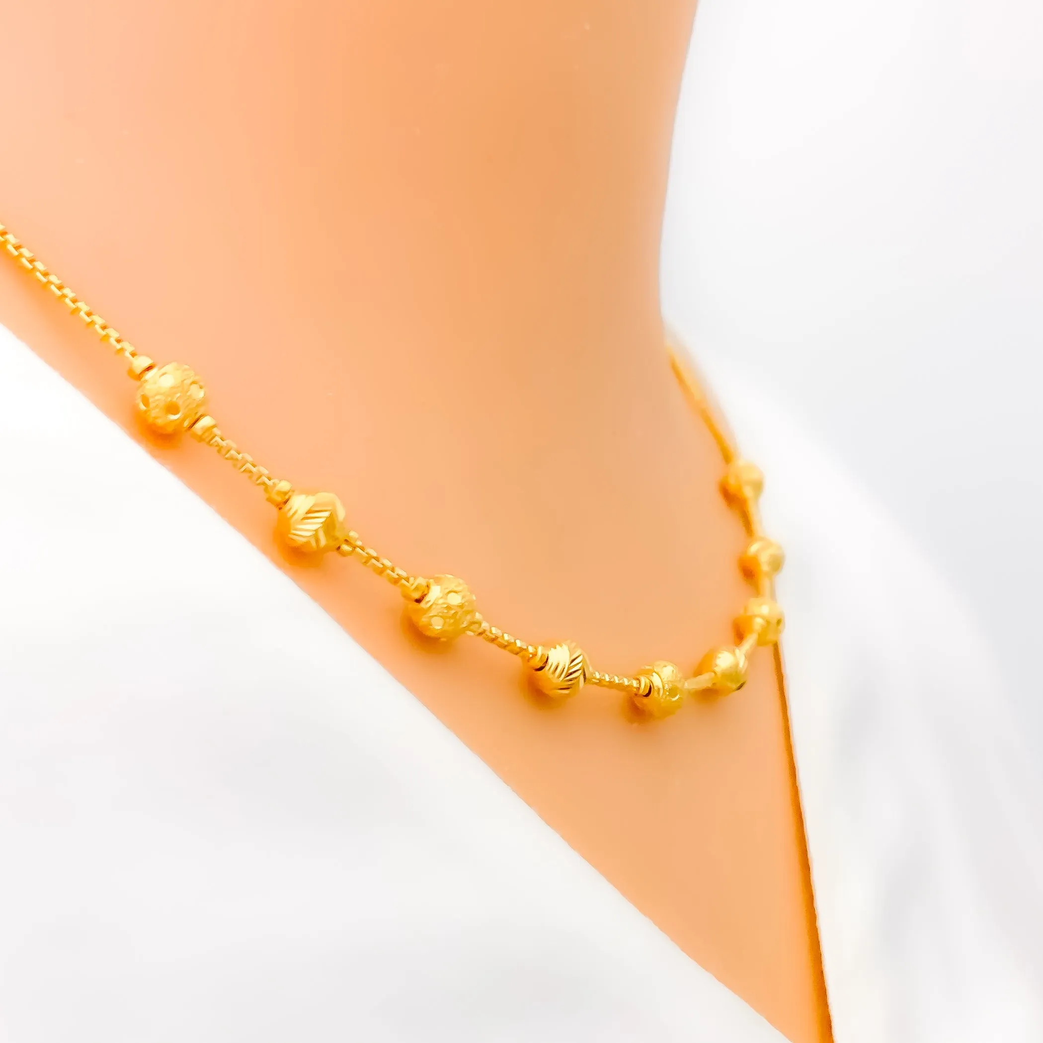 Alternating Dotted Orb 22k Gold Necklace