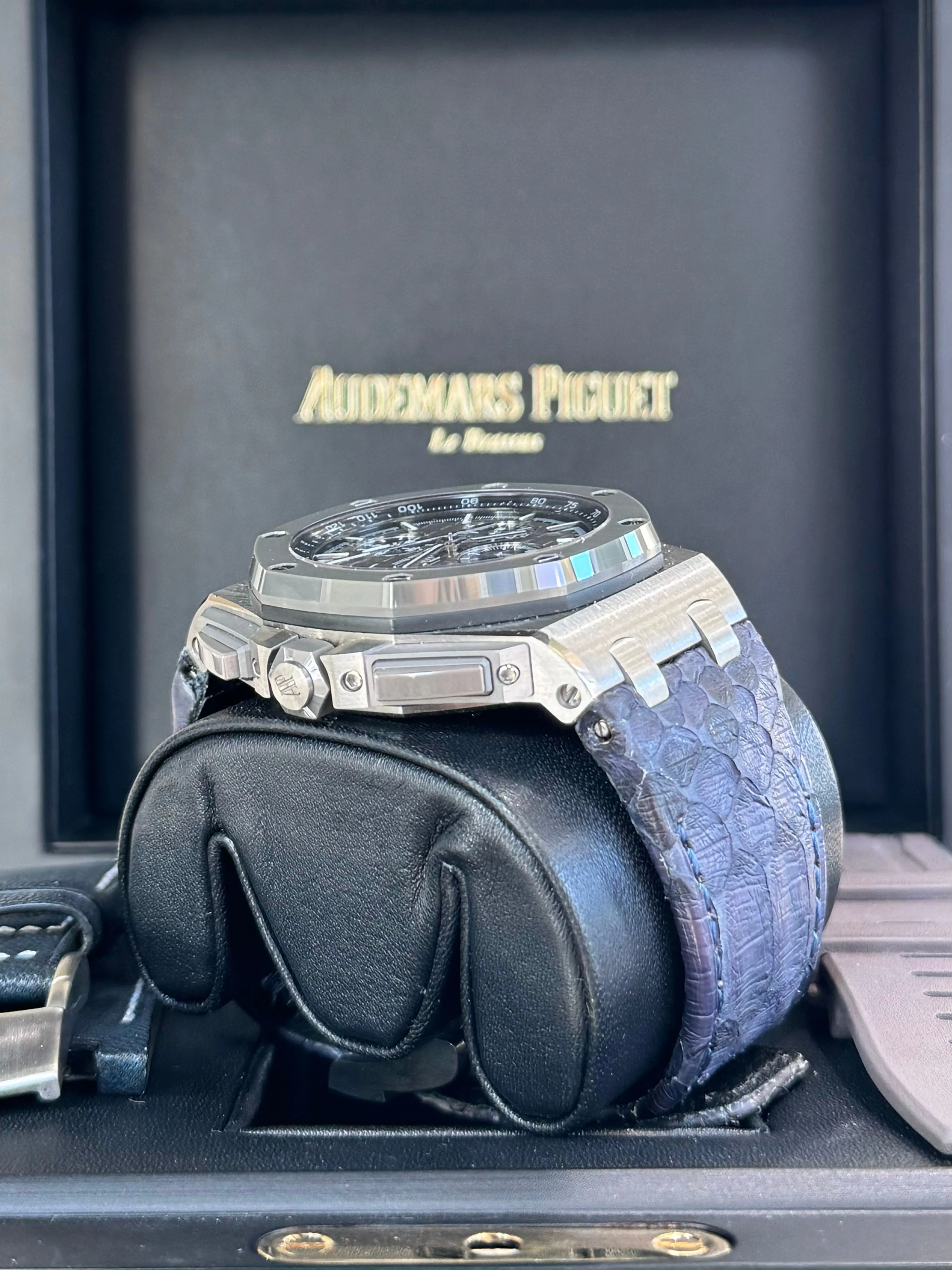 Audemars Piguet Royal Oak Offshore Selfwinding Chronograph 26400IO