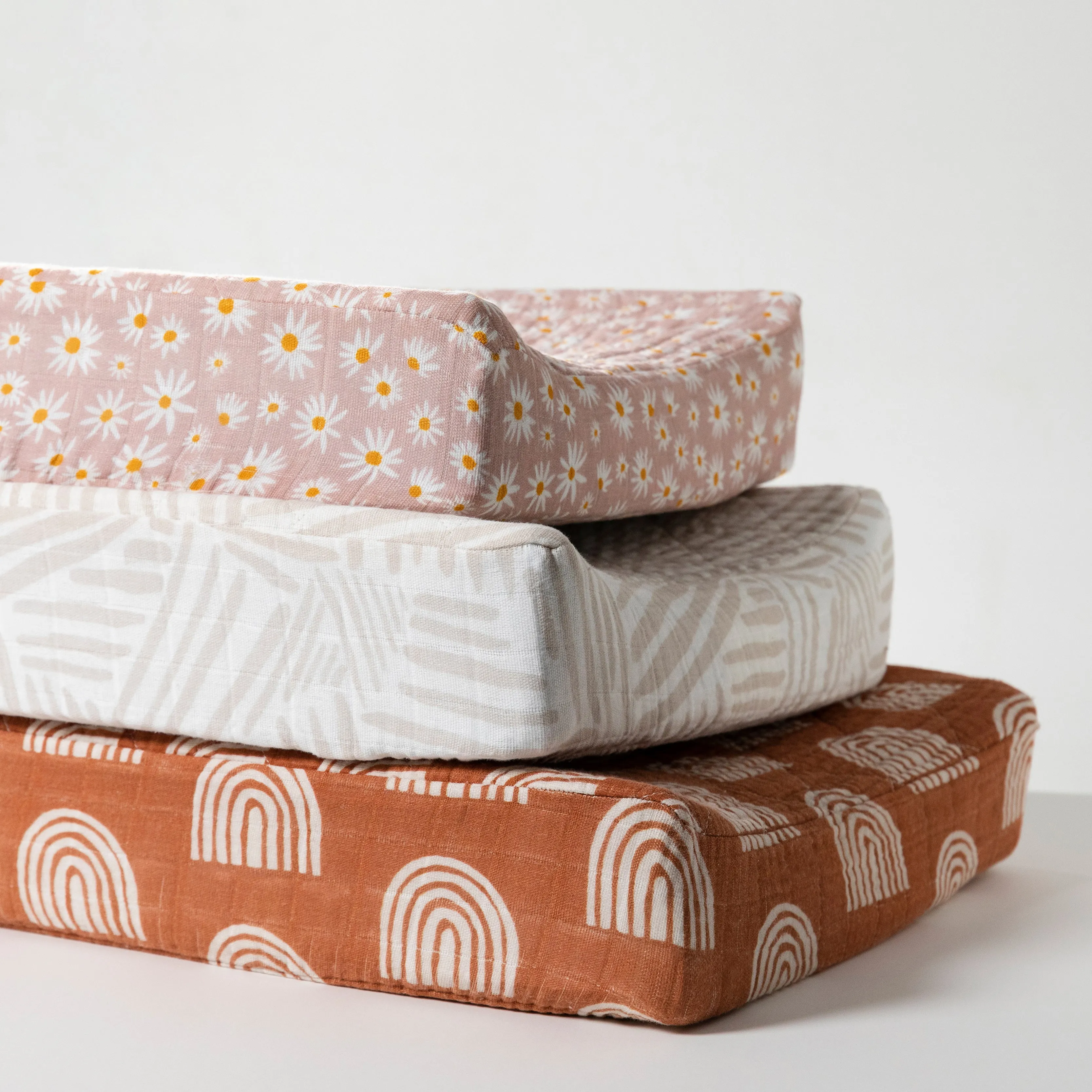 Daisy Quilted Changing Pad Cover in GOTS Certified Organic Muslin Cotton