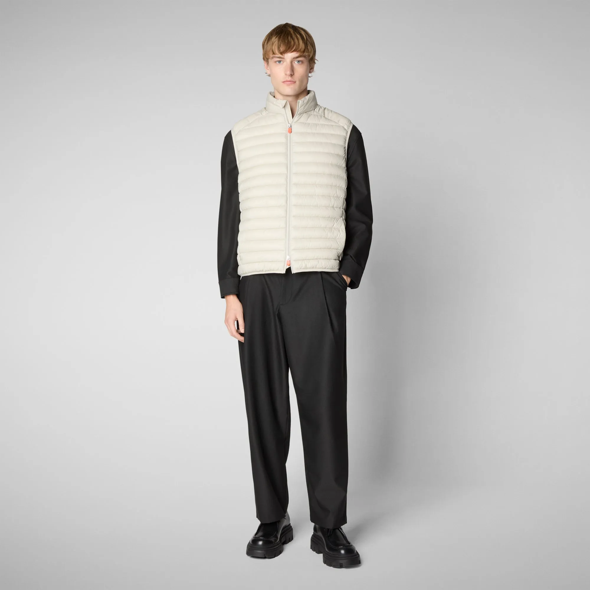 Man's quilted gilet Adam in rainy beige